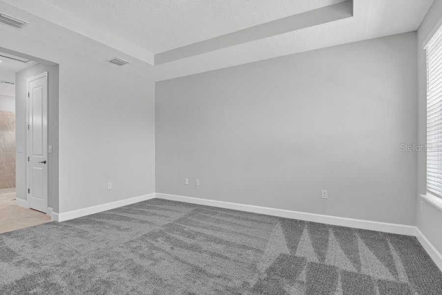 Spacious, unfurnished interior of a new home in Colbert Landings, Palm Coast (Image 18).