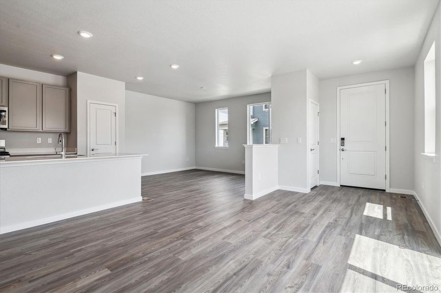 Spacious, unfurnished interior of a new home in Paired Homes at Alder Creek, Parker (Image 17). Spacious, unfurnished interior of a new home in Paired Homes at Alder Creek, Parker (Image 17).