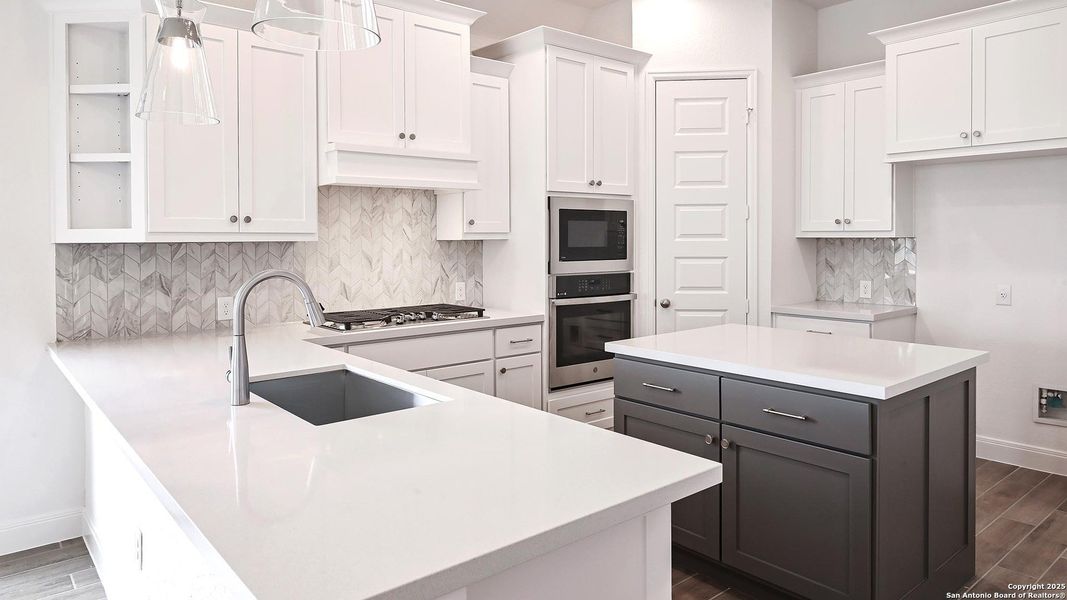 Furnished interior view inside a new home in Homestead 55', Cibolo (Image 8). Furnished interior view inside a new home in Homestead 55', Cibolo (Image 8).