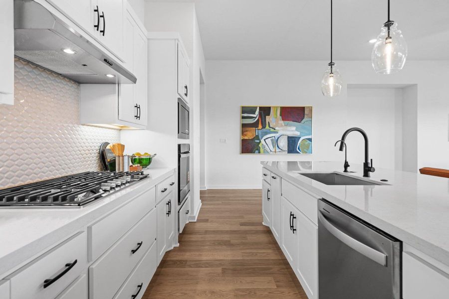 Stunning finishes in Light & Bright Kitchen Stunning finishes in Light & Bright Kitchen