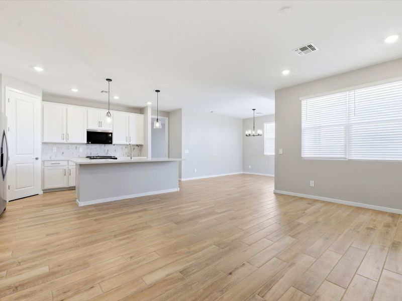 Spacious, unfurnished interior of a new home in Silva Farms - Estate Series, Goodyear (Image 9).