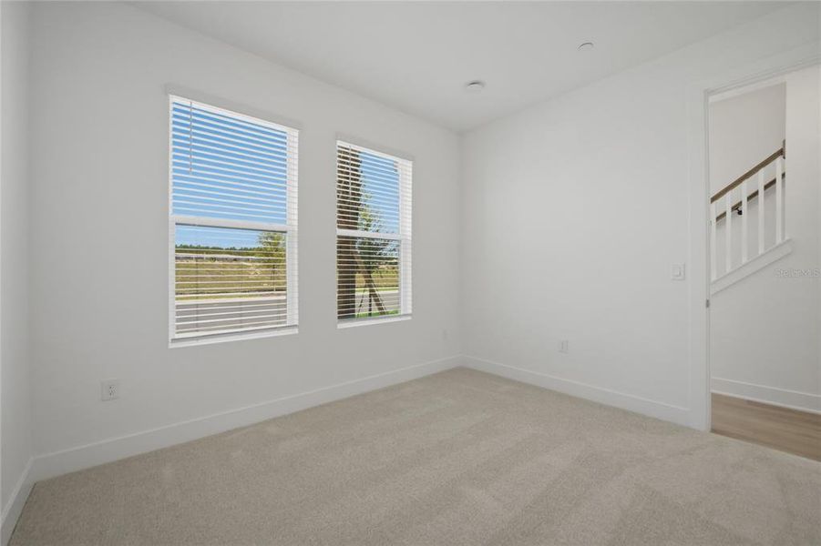 Spacious, unfurnished interior of a new home in , Winter Garden (Image 14).