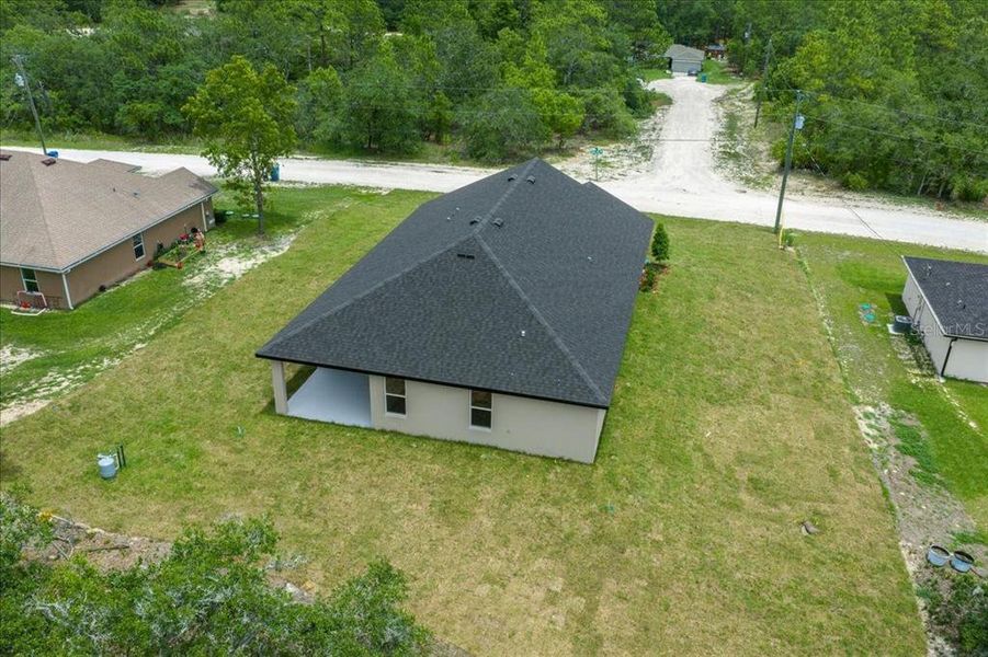 Exterior details and patio area of a home in , Weeki Wachee (Image 36).