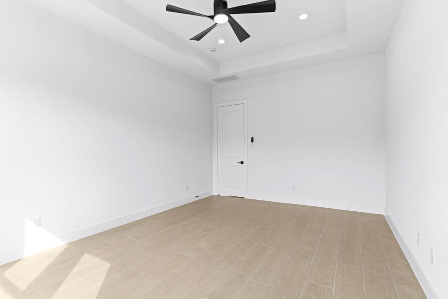 Spacious, unfurnished interior of a new home in , Dayton (Image 23).