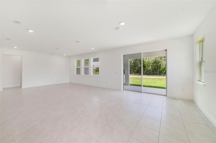 Spacious, unfurnished interior of a new home in Acuera Estates, Apopka (Image 20). Spacious, unfurnished interior of a new home in Acuera Estates, Apopka (Image 20).