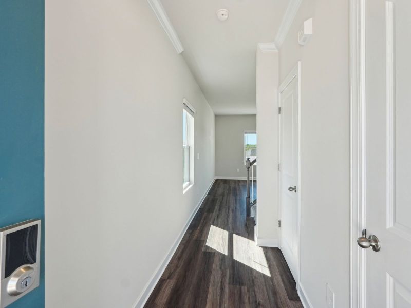 Step inside the 3-bedroom 2.5-bathroom Edenton floorplan.