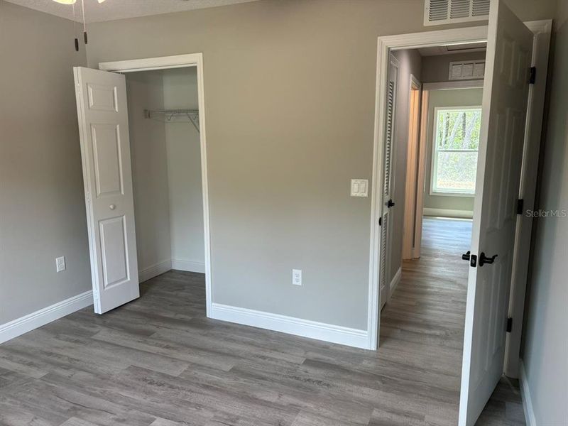 Spacious, unfurnished interior of a new home in , Dunnellon (Image 26).