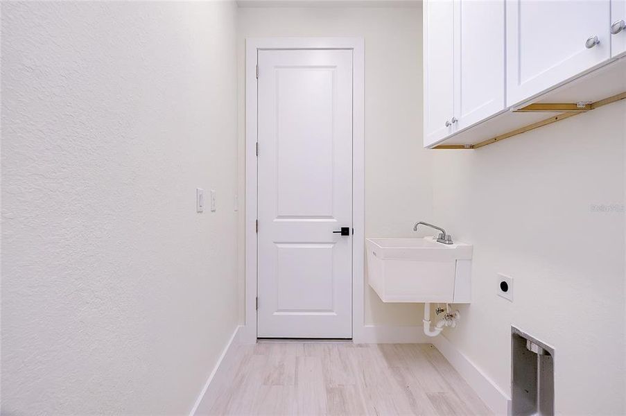 Image 68 of a home in . Image 68 of a home in .