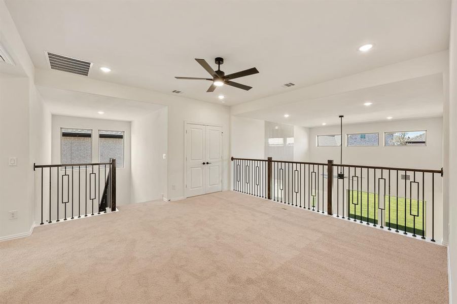 Spacious, unfurnished interior of a new home in Willow Wood Classic 50, McKinney (Image 23).