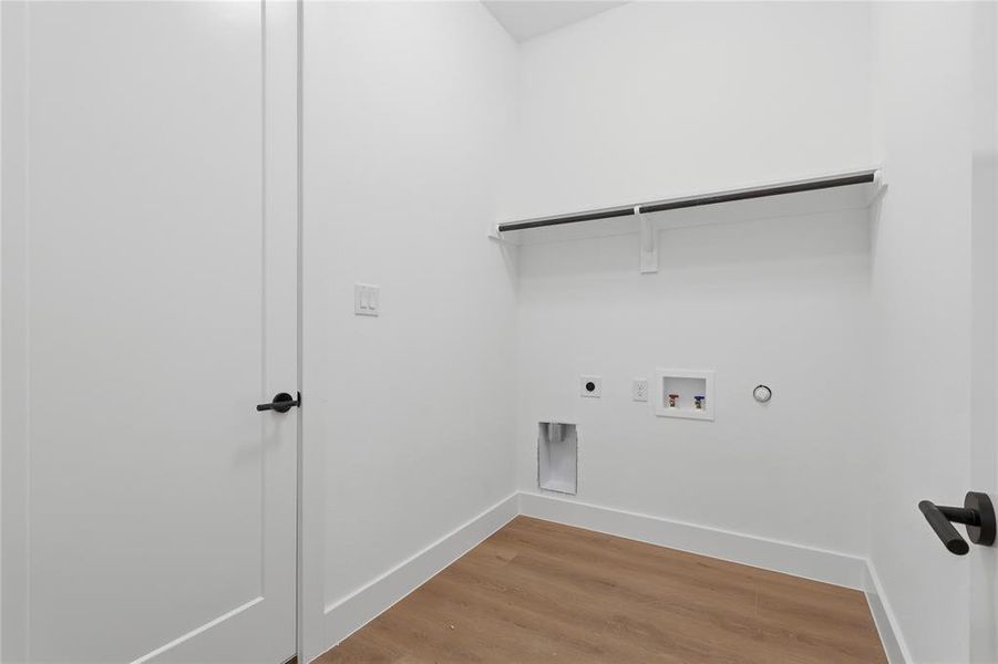 Spacious, unfurnished interior of a new home in , Dallas (Image 19). Spacious, unfurnished interior of a new home in , Dallas (Image 19).
