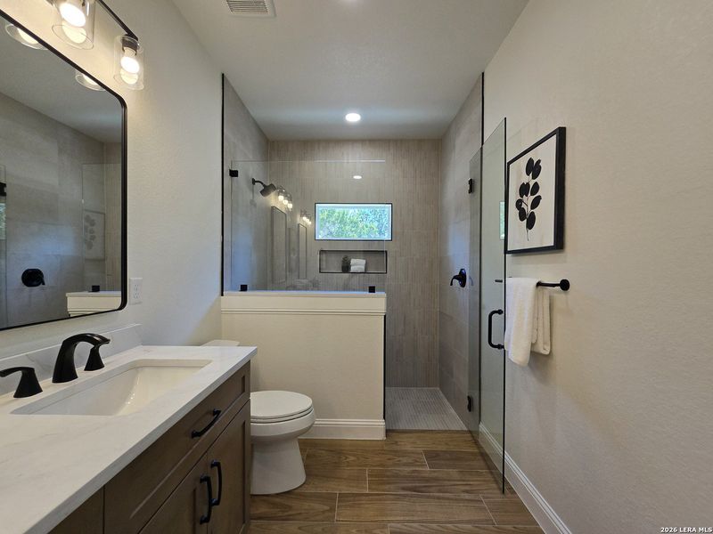 Furnished interior view inside a new home in , Canyon Lake (Image 42).