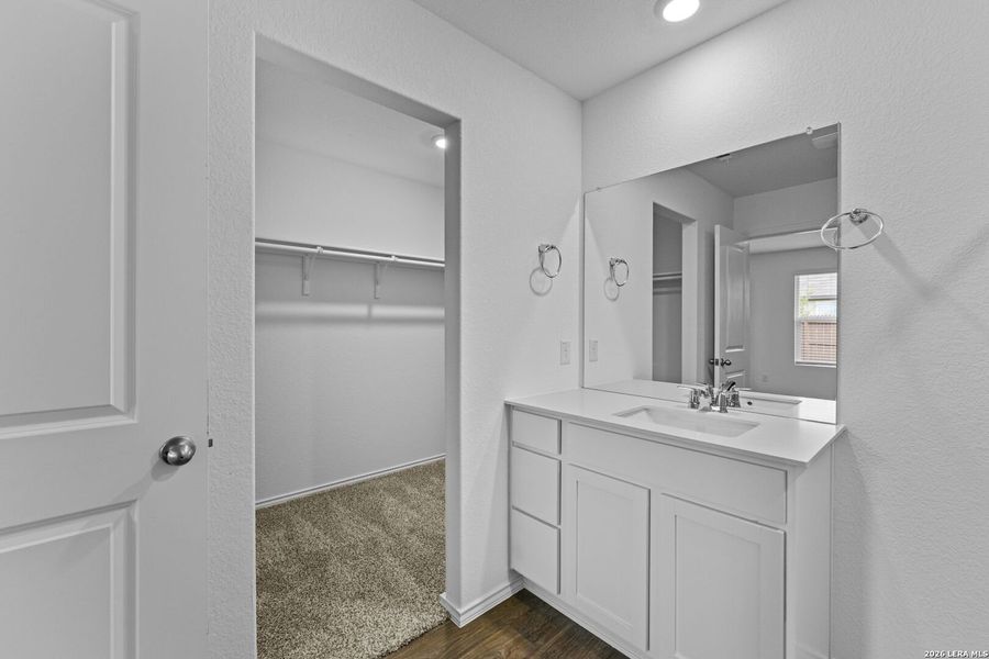 Furnished interior view inside a new home in Avenida, Converse (Image 9).