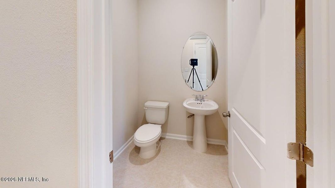 Furnished interior view inside a new home in Egret Creek, Jacksonville (Image 10).