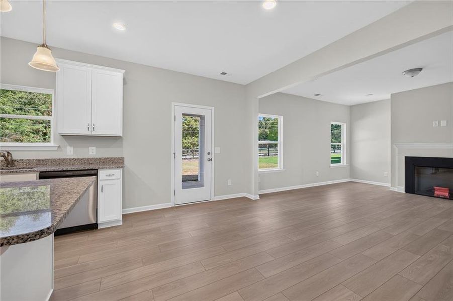Spacious, unfurnished interior of a new home in Southbend, Rome (Image 26).