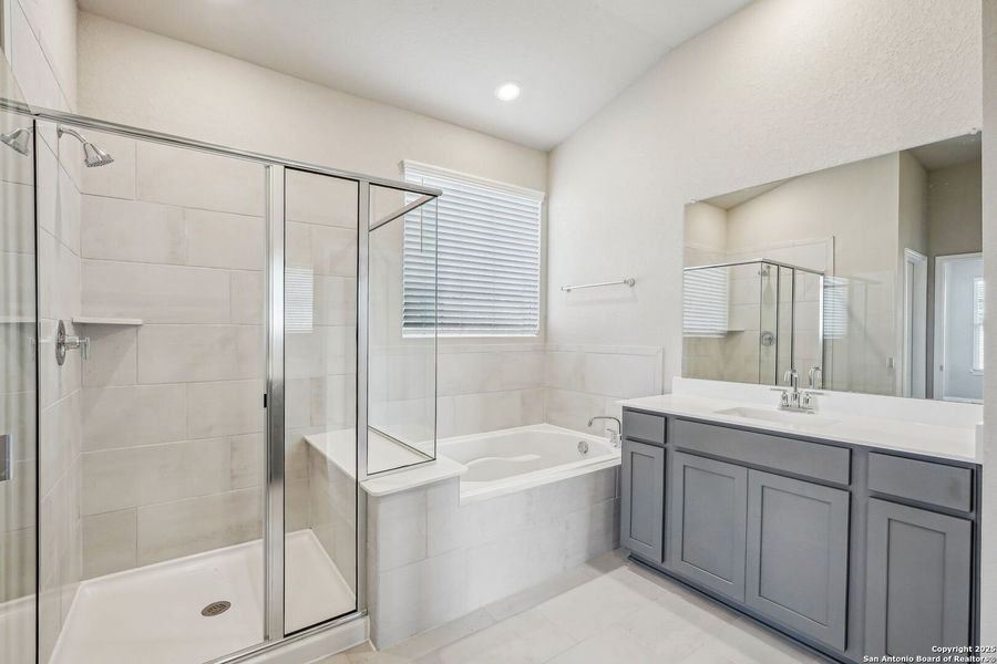 Furnished interior view inside a new home in Carmel Ranch, Schertz (Image 17).