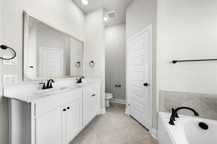 Furnished interior view inside a new home in Fox Landing, Caddo Mills (Image 13).