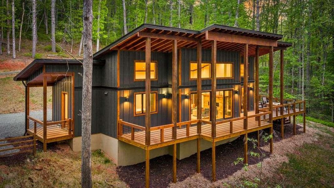 Exterior details and patio area of a home in , Blue Ridge (Image 38).