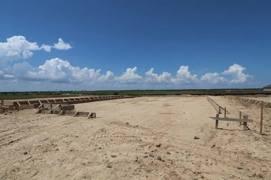 Every foundation at DWH is engineered and it’s inspected three times! We do not do “batch” testing. Rest easy knowing your foundation comes with a 10 year warranty. Every foundation at DWH is engineered and it’s inspected three times! We do not do “batch” testing. Rest easy knowing your foundation comes with a 10 year warranty.