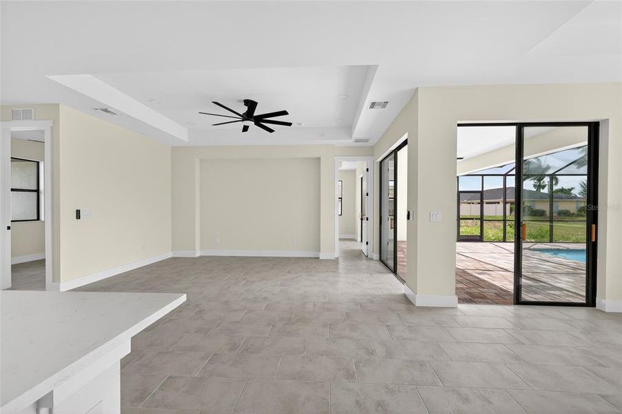 Spacious, unfurnished interior of a new home in , Cape Coral (Image 38).