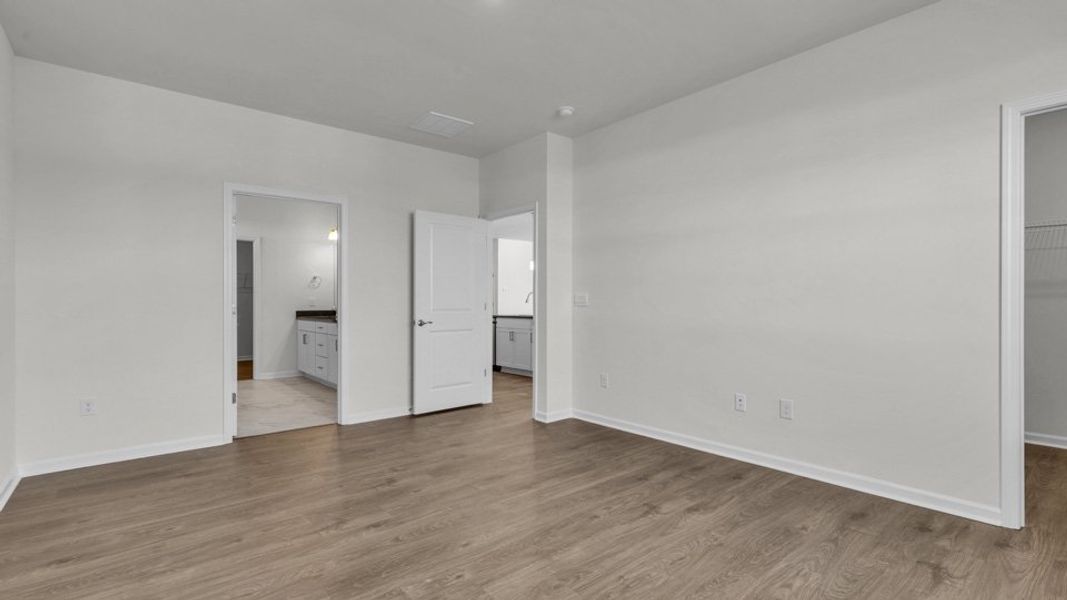Representative unfurnished interior of a home built from the CLIFTON by D.R. Horton in The Villas at Galvins Ridge, Sanford (Image 23). Representative unfurnished interior of a home built from the CLIFTON by D.R. Horton in The Villas at Galvins Ridge, Sanford (Image 23).