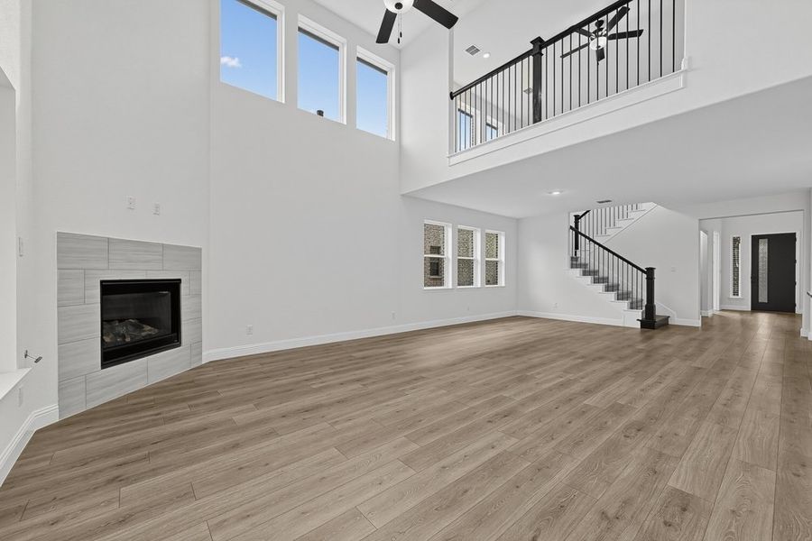 Spacious, unfurnished interior of a new home in The Ridge at Northlake, Northlake (Image 16).