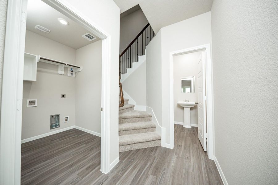 Furnished interior view inside a new home in River Ranch, Dayton (Image 10).