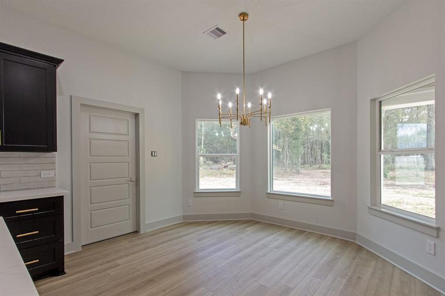 Dining area, perfect for family gatherings.