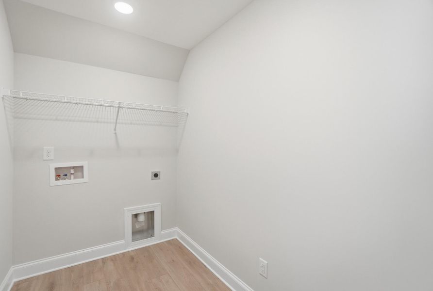 Spacious, unfurnished interior of a new home in Harrisburg Village Townhomes, Harrisburg (Image 54).