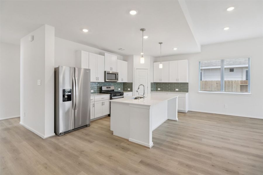 Photo is not of the actual home, but is an inspirational photo of builder’s model home and may depict options, furnishings, and/or decorator features that are not included Photo is not of the actual home, but is an inspirational photo of builder’s model home and may depict options, furnishings, and/or decorator features that are not included