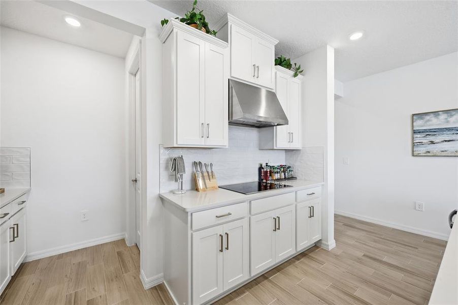 Furnished interior view inside a new home in Westview Community Group Page, Kissimmee (Image 15).