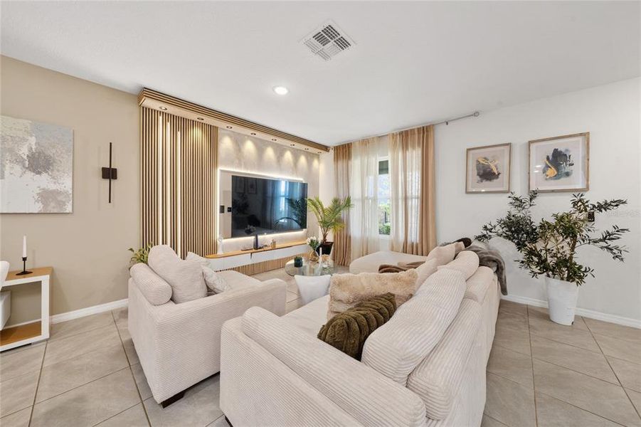 Furnished interior view inside a new home in , Winter Garden (Image 5).