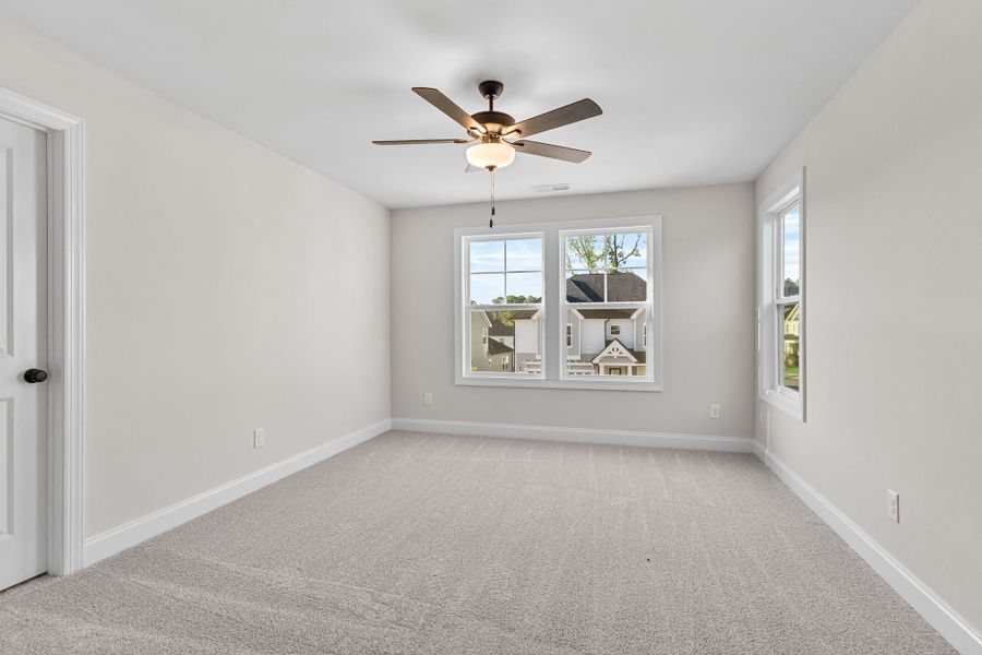 4br New Home in KNIGHTDALE, NC.  - Slide 21