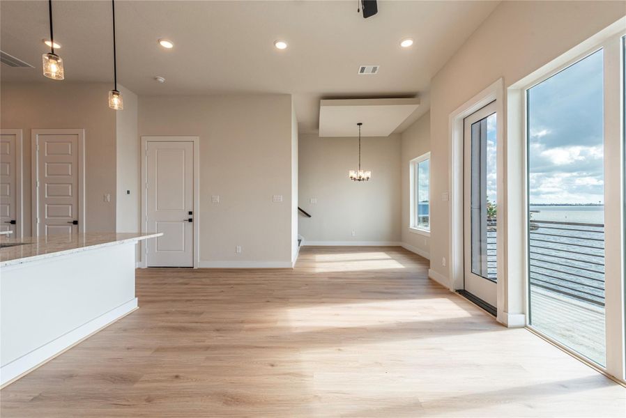 Spacious, unfurnished interior of a new home in , Seabrook (Image 22).