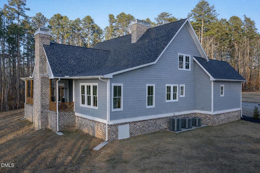 65-2118-Herron-rear-quarter