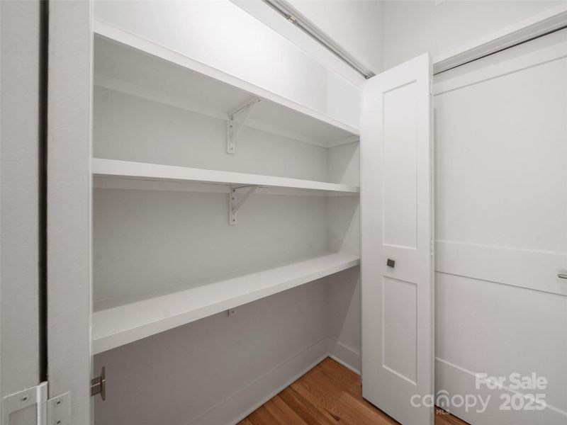 Image 28 of a home in .