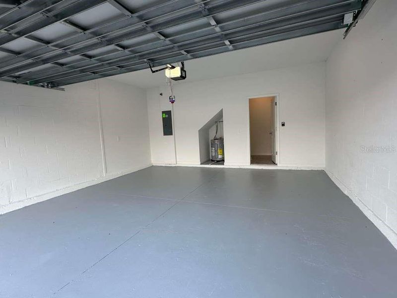 Spacious, unfurnished interior of a new home in , Davenport (Image 22).