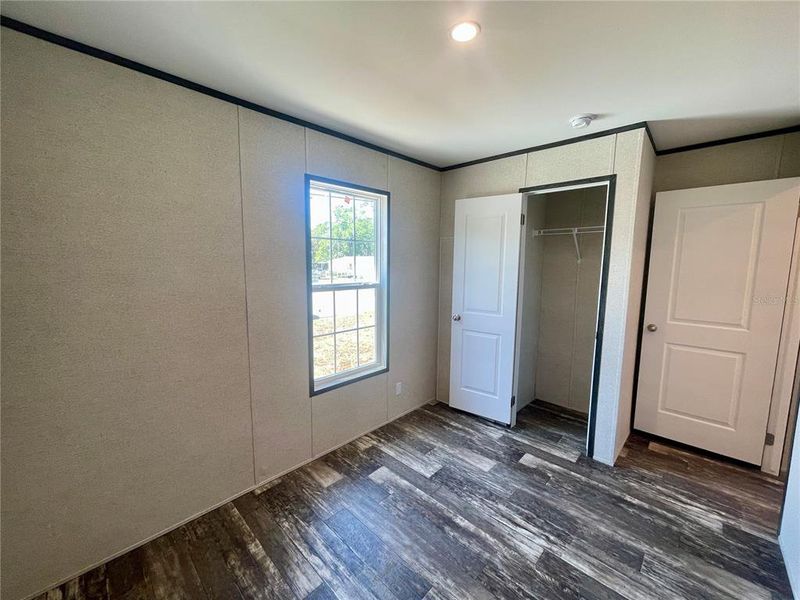 Spacious, unfurnished interior of a new home in , Ocala (Image 8).