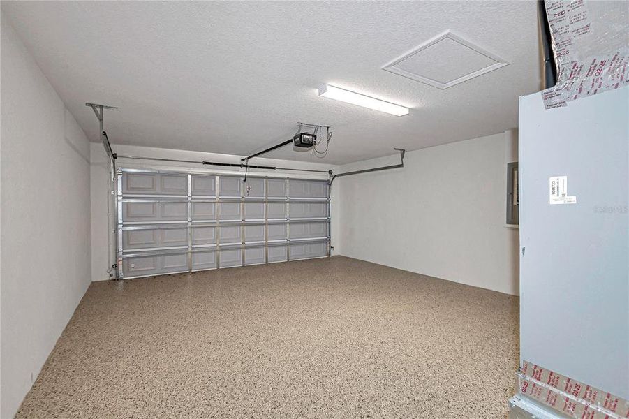 Spacious, unfurnished interior of a new home in , Summerfield (Image 39).