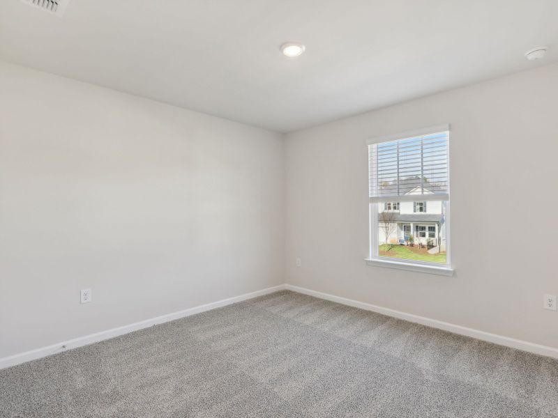 Spacious, unfurnished interior of a new home in Northwoods at Mirror Lake, Villa Rica (Image 24).