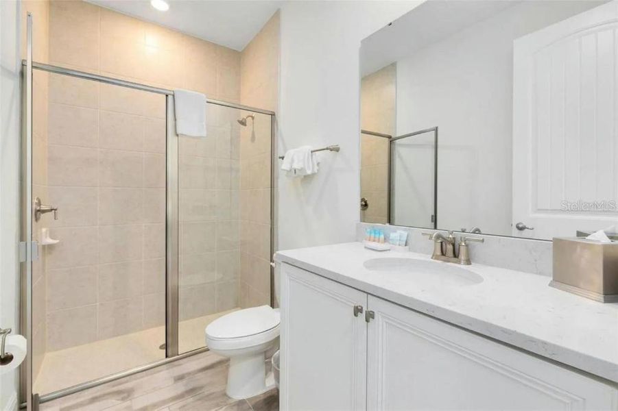 Furnished interior view inside a new home in , Kissimmee (Image 16).