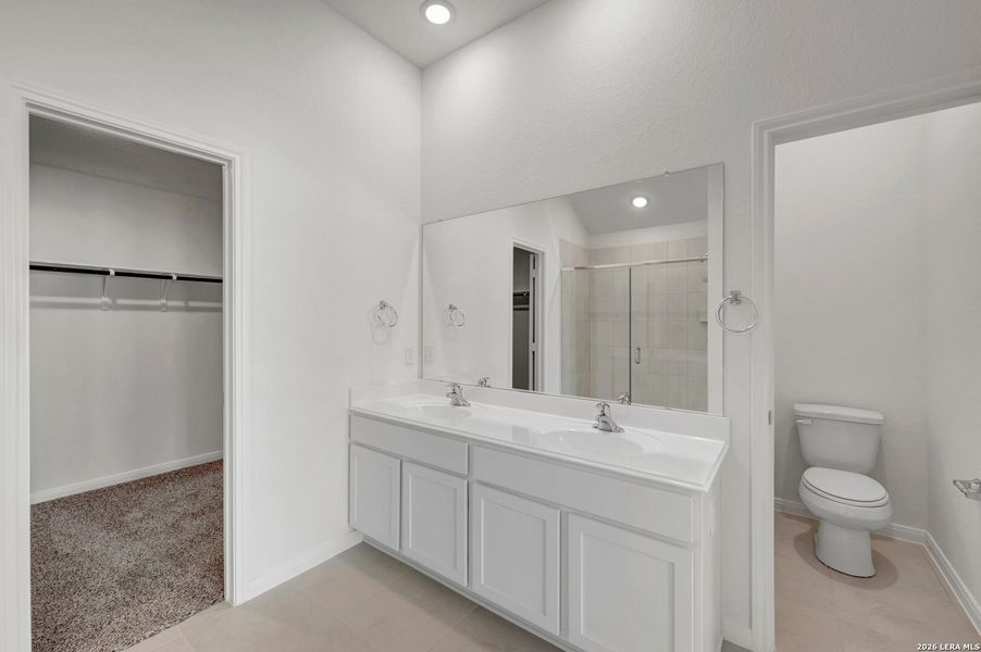 Furnished interior view inside a new home in Greenspoint Heights, Seguin (Image 11).