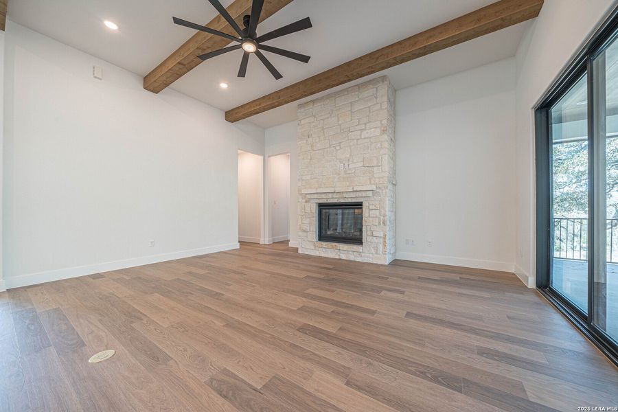 Spacious, unfurnished interior of a new home in , New Braunfels (Image 24).