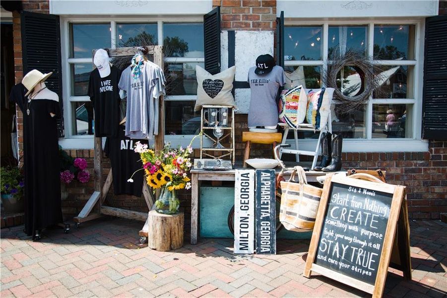 Image 40 of a home in Ecco Park.