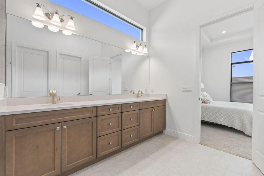 19-web-or-mls-DSC00916 19-web-or-mls-DSC00916