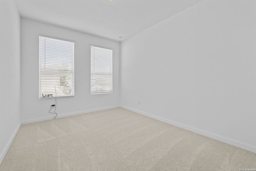 Spacious, unfurnished interior of a new home in Espada, San Antonio (Image 13).