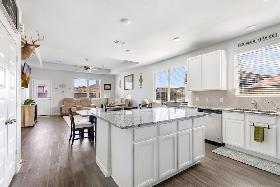 Furnished interior view inside a new home in Granger Pines, Conroe (Image 26).
