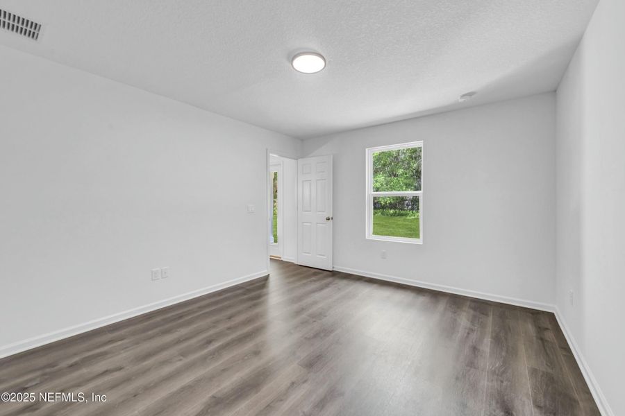 Spacious, unfurnished interior of a new home in , Palatka (Image 13). Spacious, unfurnished interior of a new home in , Palatka (Image 13).
