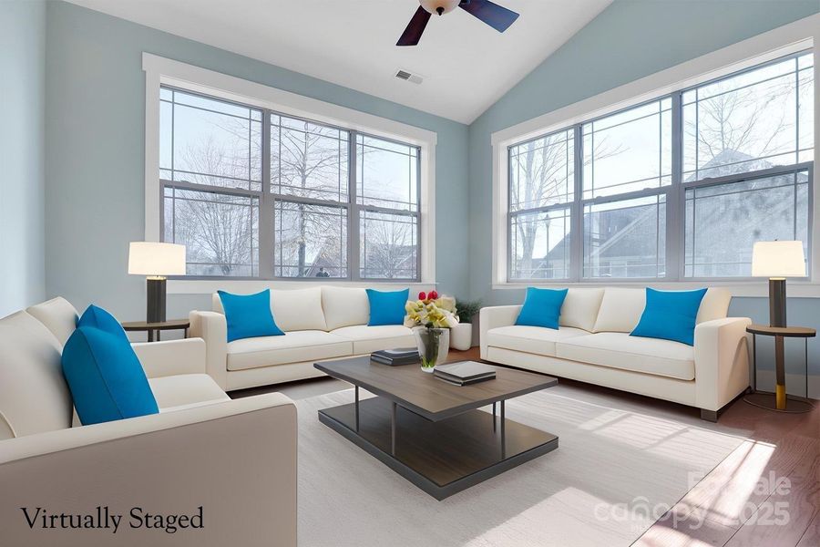 Airy sunroom perfect for relaxing Airy sunroom perfect for relaxing