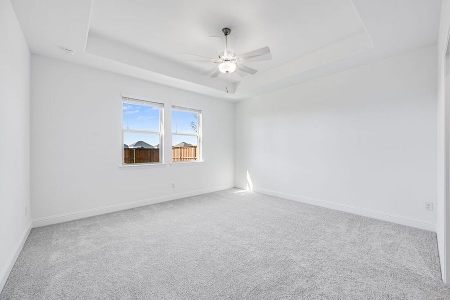 Spacious, unfurnished interior of a new home in Madero 50s, Fort Worth (Image 12).