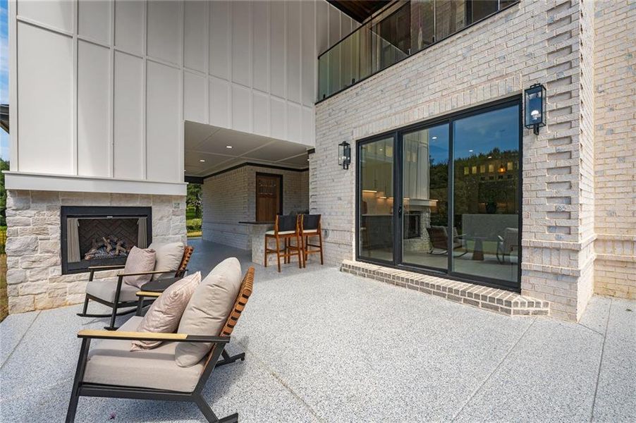 Exterior details and patio area of a home in , Lawrenceville (Image 31).